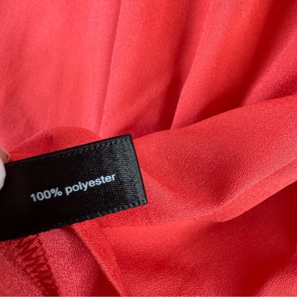 The Limited Red Capped Sleeve Blouse with Gold Clasp XS - Picture 3 of 10